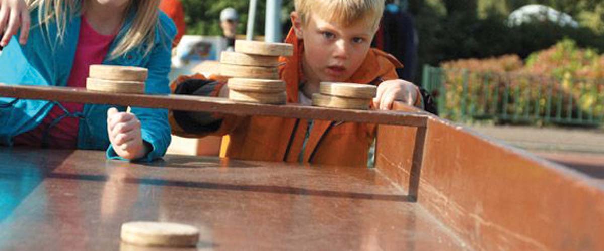 Oud Hollandse spellen Beleef nostalgisch plezier