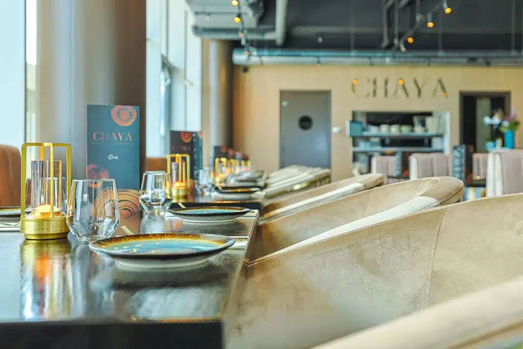 chaya restaurant Kijkduin tables and chairs