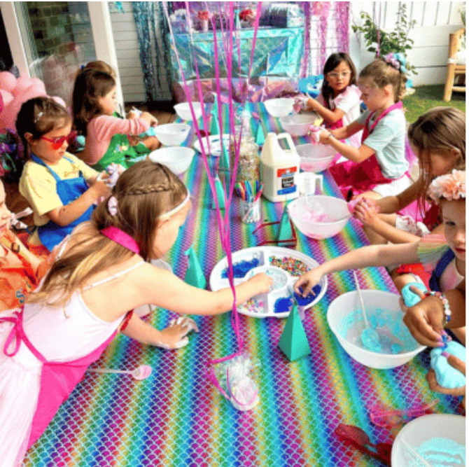 Duik in een magische onderwaterwereld met een betoverend kinderfeestje zeemeermin.