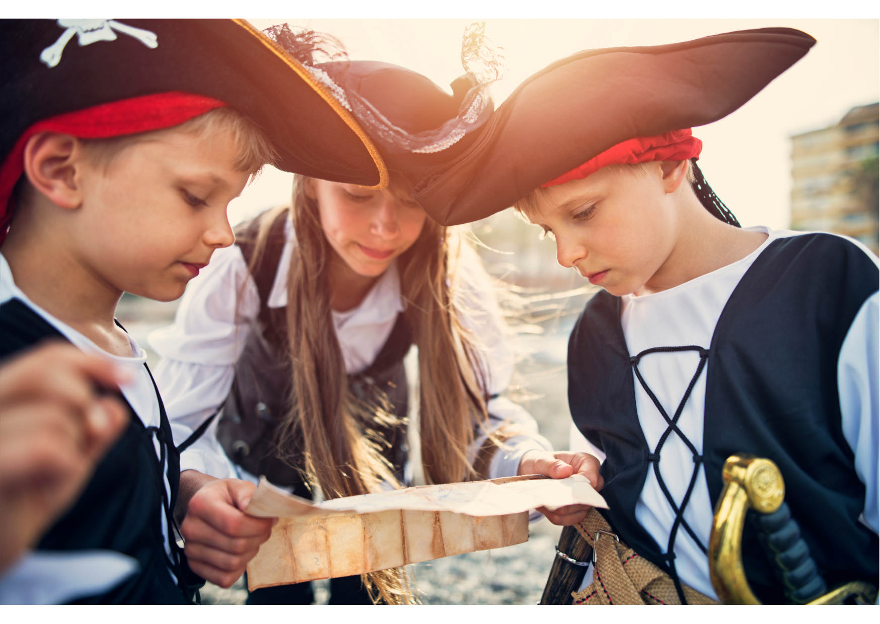 Avontuur, actie en fantasie komen samen tijdens het piraten speurtocht kinderfeest.