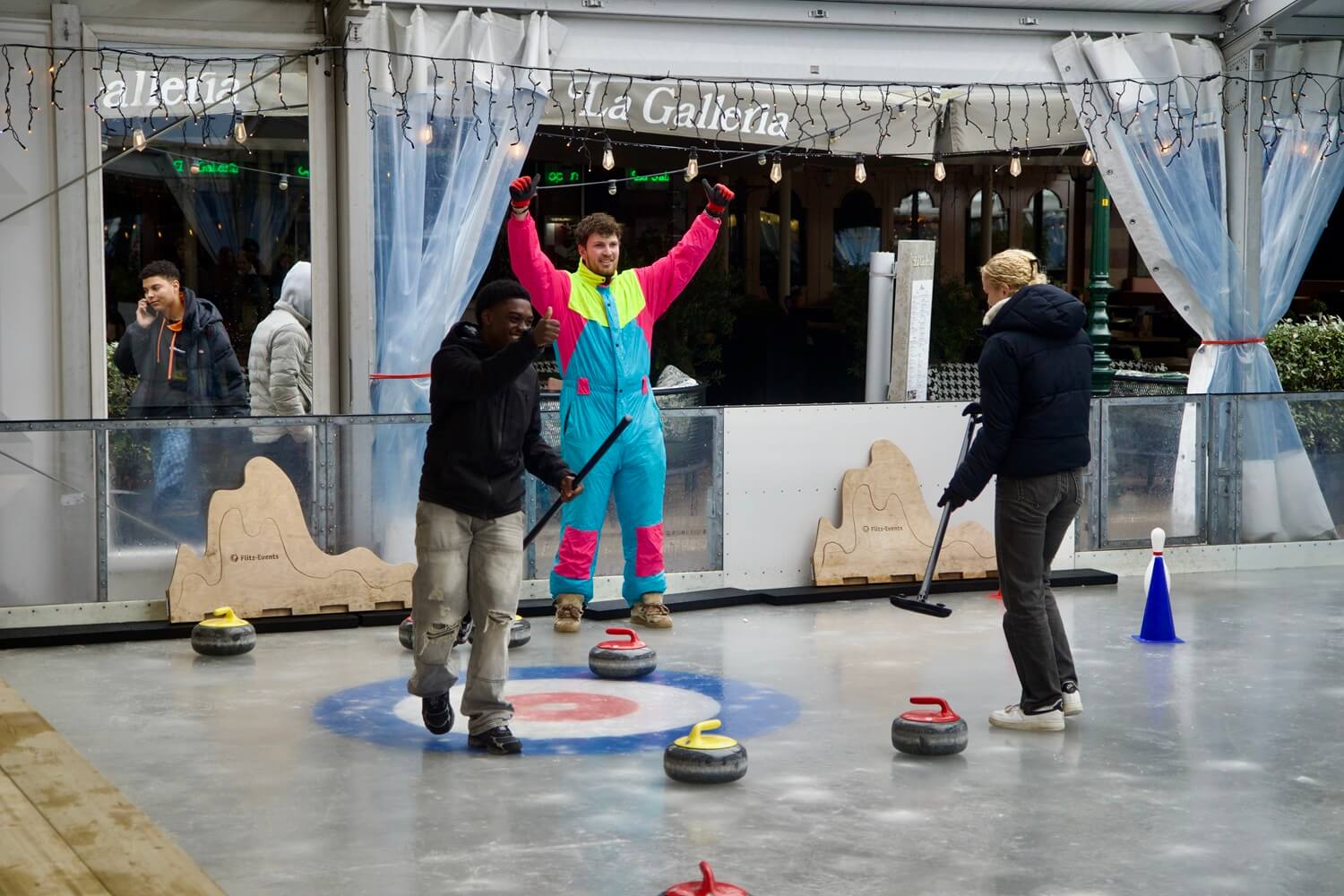 Ice Tea Game Ice games beleven? Strijd tegen elkaar in 6 winterse spellen